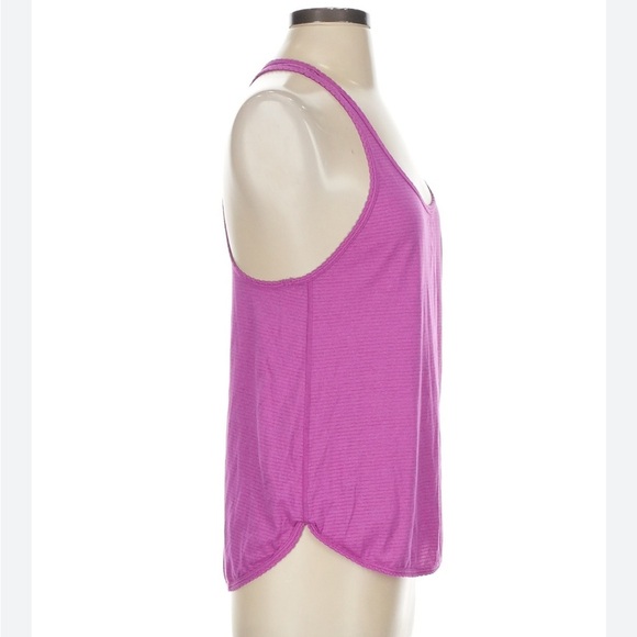 Lululemon scalloped racer back tank top pink - Picture 3 of 8